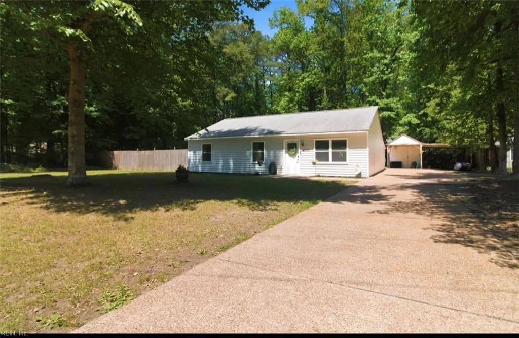 6581 Pine Haven CIR, GLOUCESTER VA 23061 - Photo 3