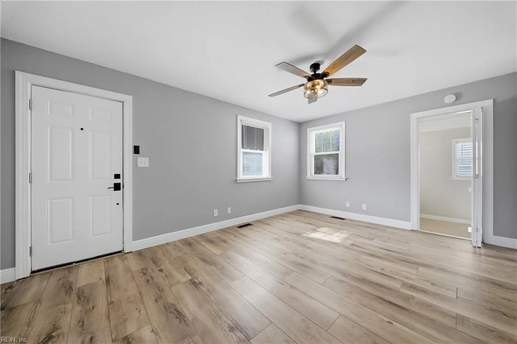 3505 Dunkirk AVE, NORFOLK VA 23509 - Photo 3