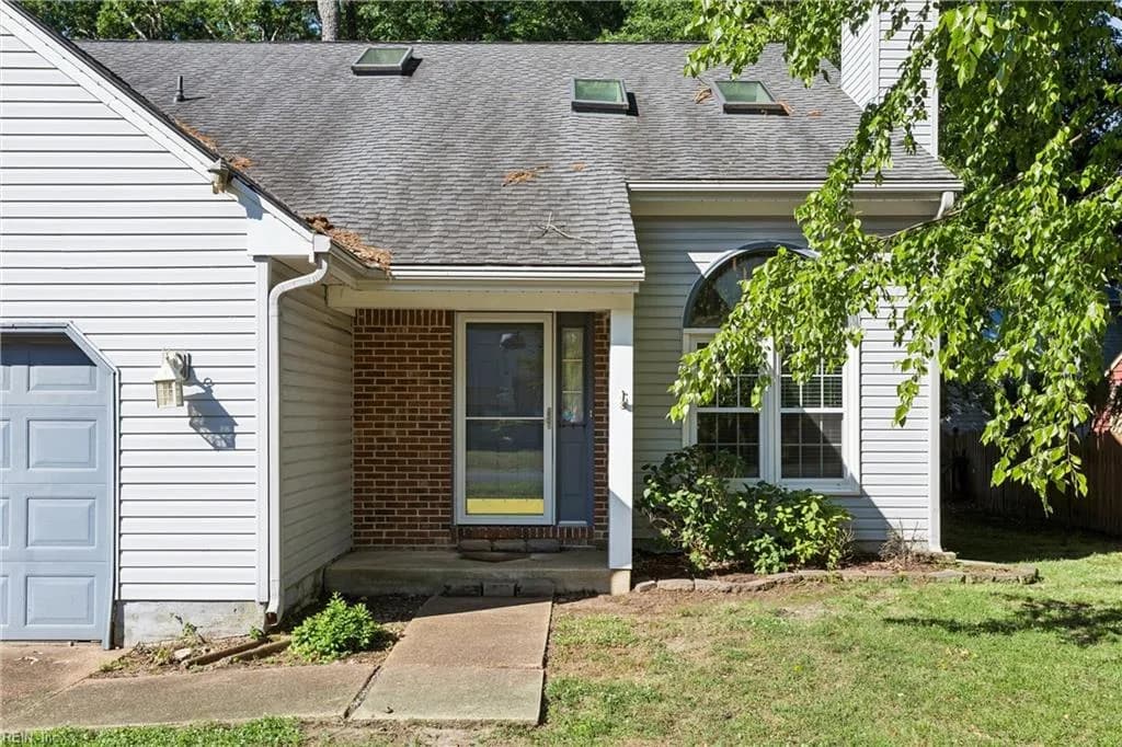 115 Blackberry BND, YORKTOWN VA 23693 - Photo 5