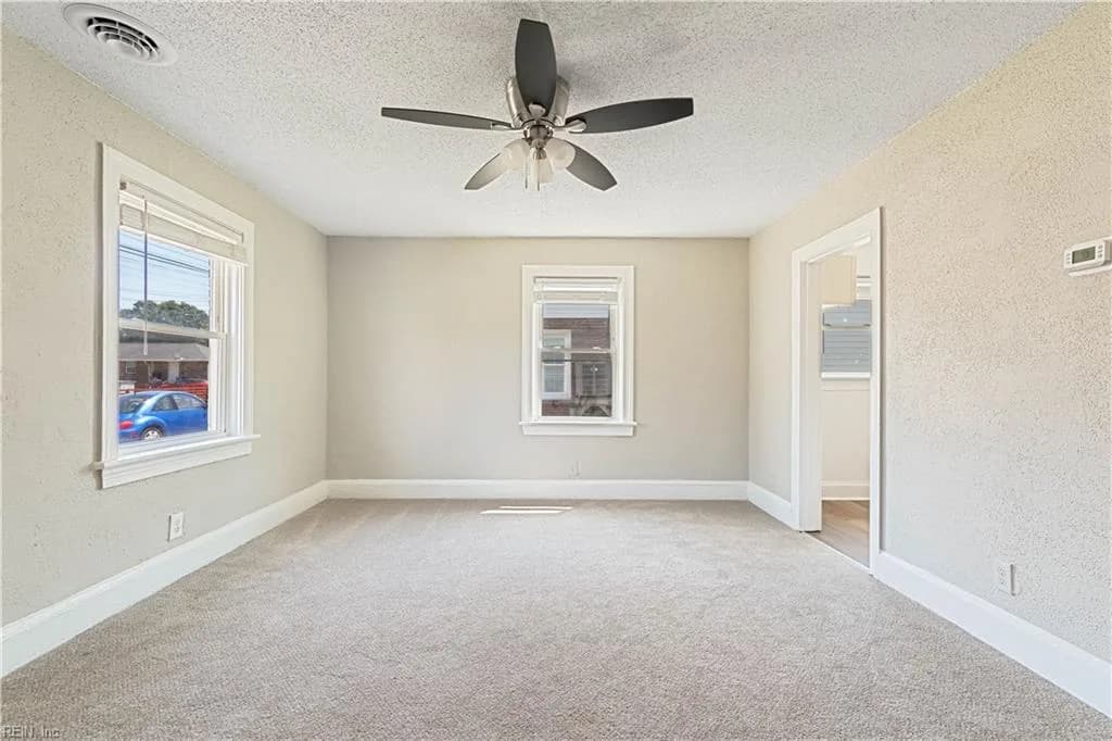 9559 19th Bay ST, NORFOLK VA 23518 - Photo 4