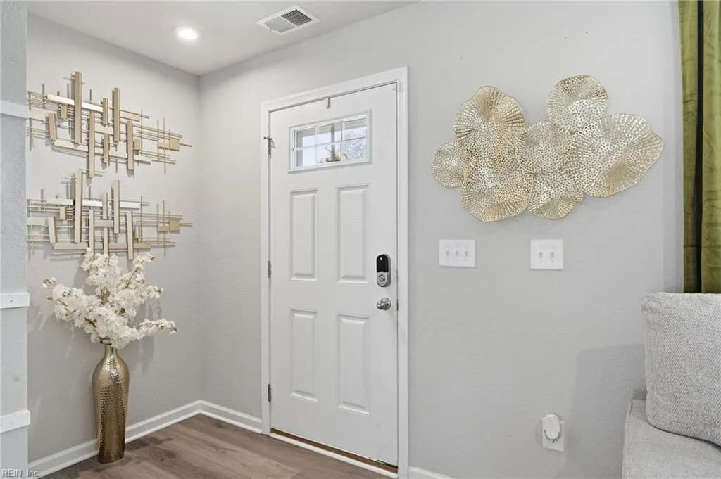 319 Forecastle ST, PORTSMOUTH VA 23701 - Photo 4