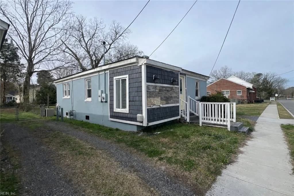 655 3rd AVE, SUFFOLK VA 23434 - Photo 3