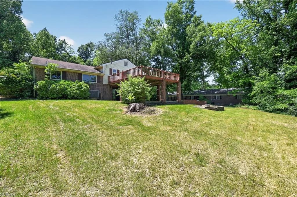 204 Courthouse RD, BLACKSTONE VA 23824 - Photo 2
