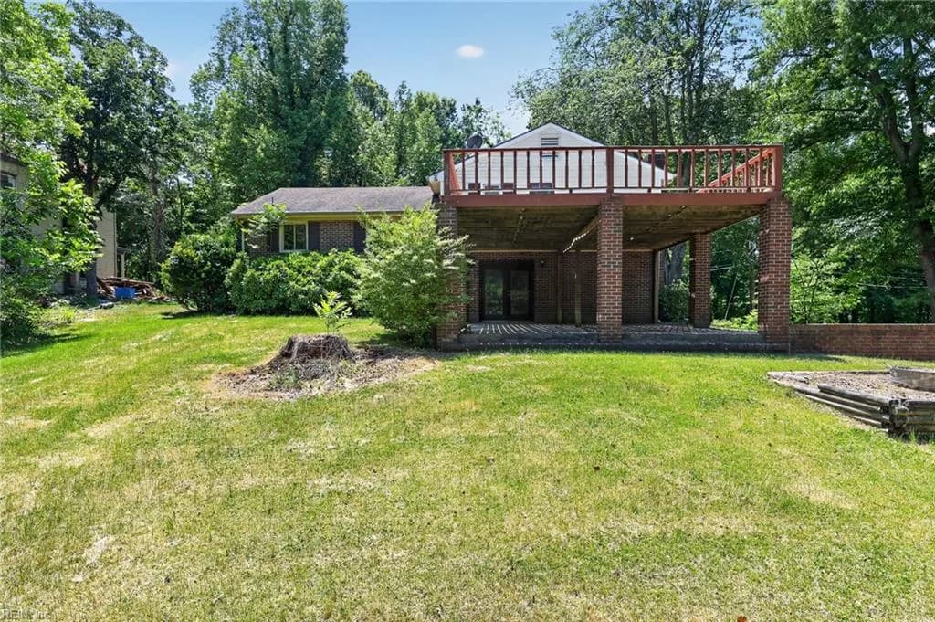 204 Courthouse RD, BLACKSTONE VA 23824 - Photo 3