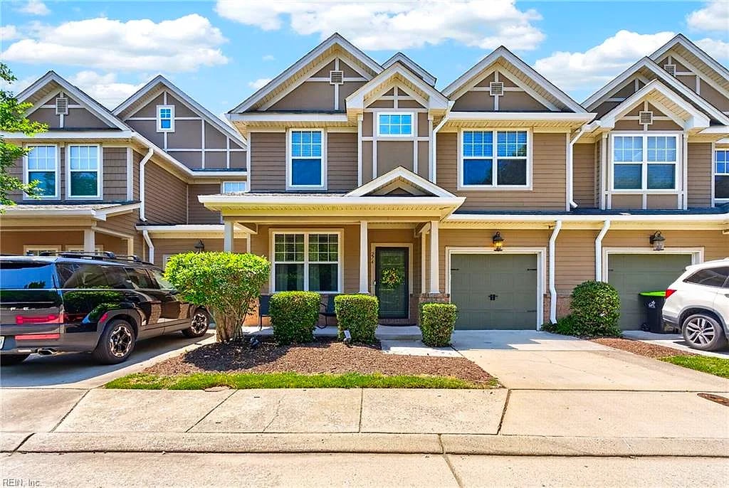 274 Craftsman CIR, Suffolk — 3 bed Residential, 2,469 sqft