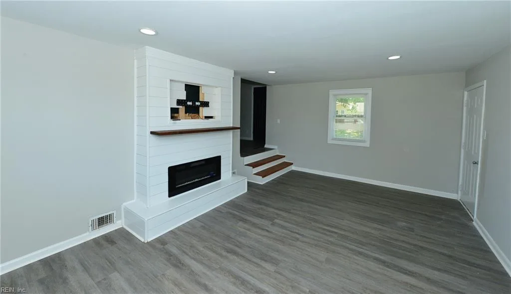 705 Warfield DR, PORTSMOUTH VA 23701 - Photo 5