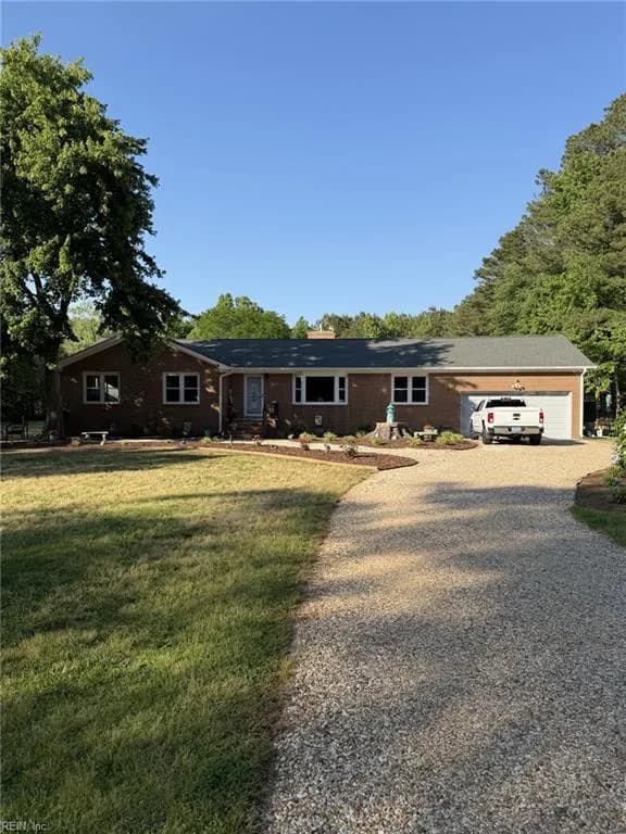 5585 Ware Neck RD, GLOUCESTER VA 23061 - Main photo