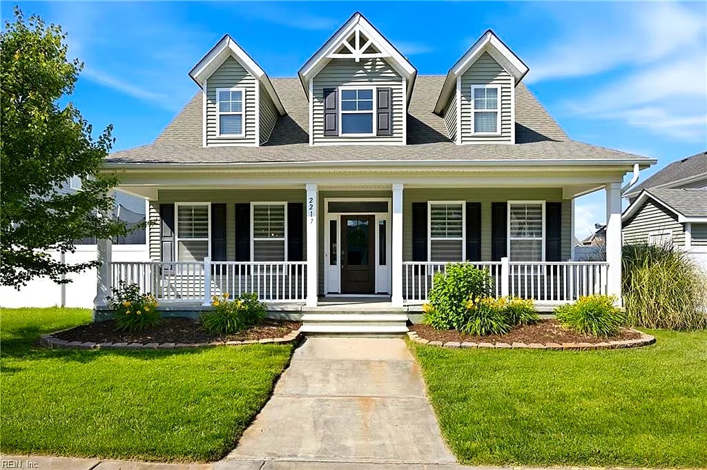 2217 Kirkby LN, Virginia Beach — 5 bed Residential, 2,880 sqft