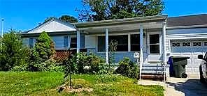 1913 Tulane RD, NORFOLK VA 23518 - Main photo