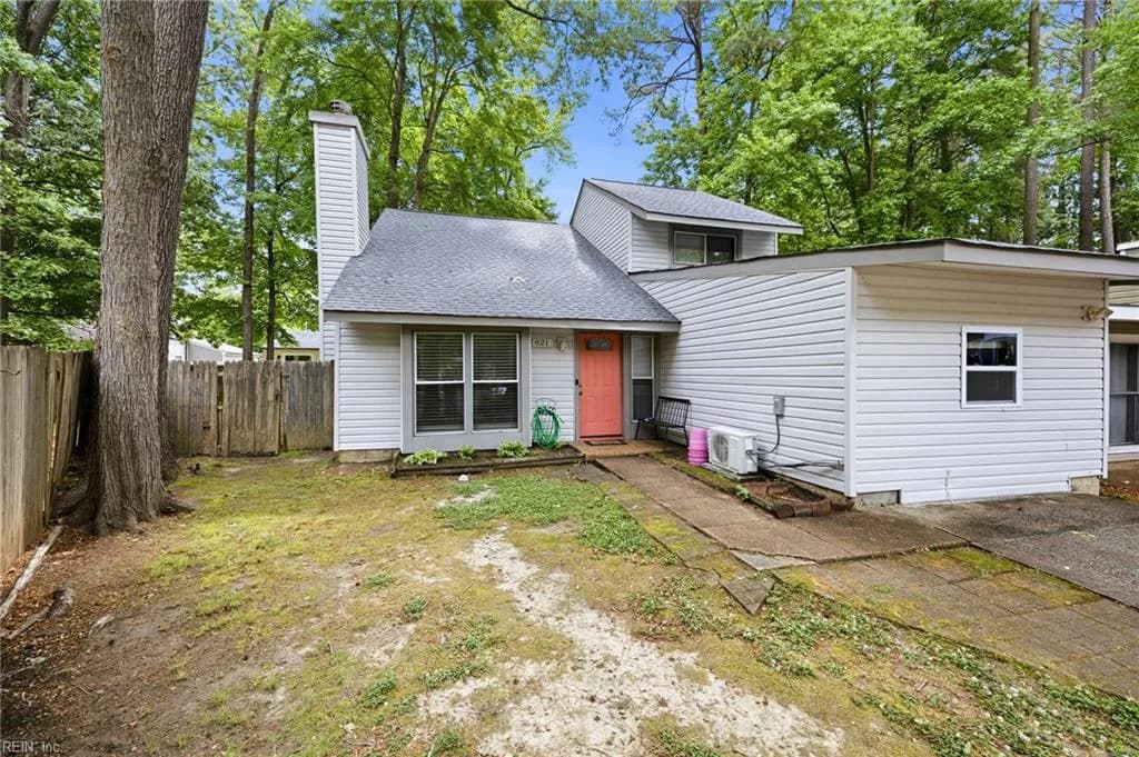 821 Pine Tree CT, NEWPORTNEWS VA 23608 - Photo 3