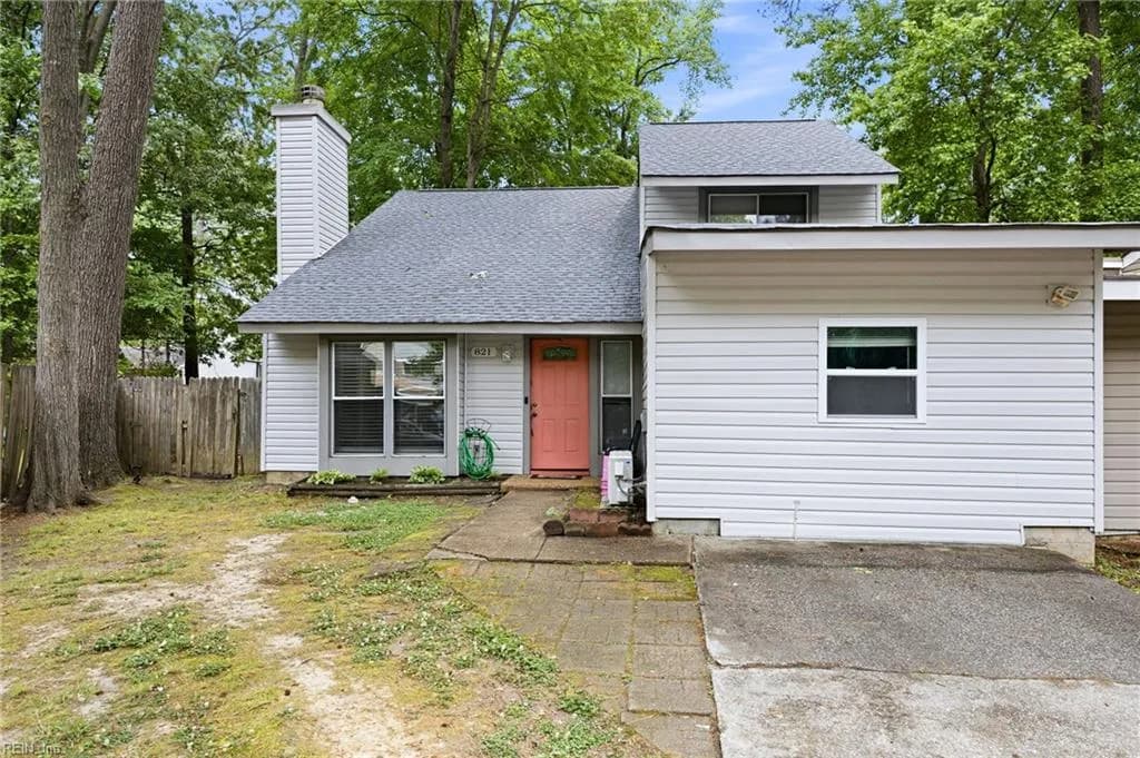 821 Pine Tree CT, NEWPORTNEWS VA 23608 - Photo 4