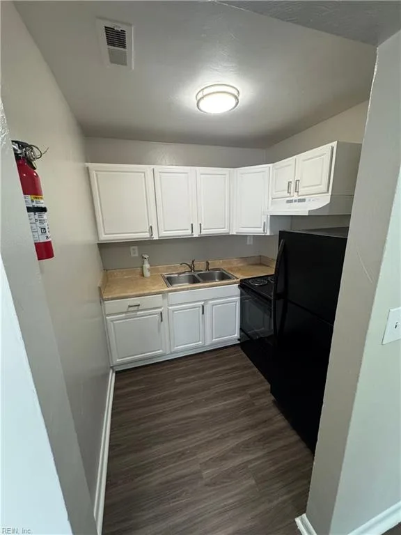 504 Ashlawn DR #2, NORFOLK VA 23505 - Photo 4