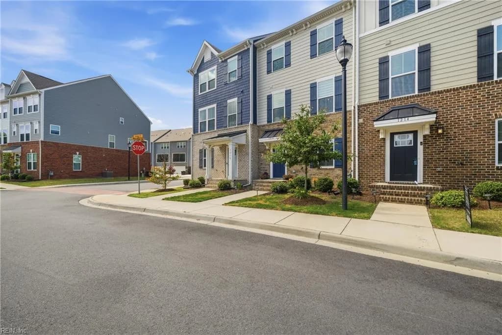 1216 Gunboat DR, SUFFOLK VA 23435 - Photo 3