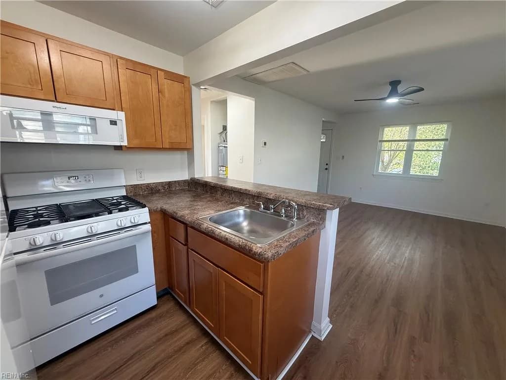 739 Waukesha AVE, NORFOLK VA 23509 - Photo 5