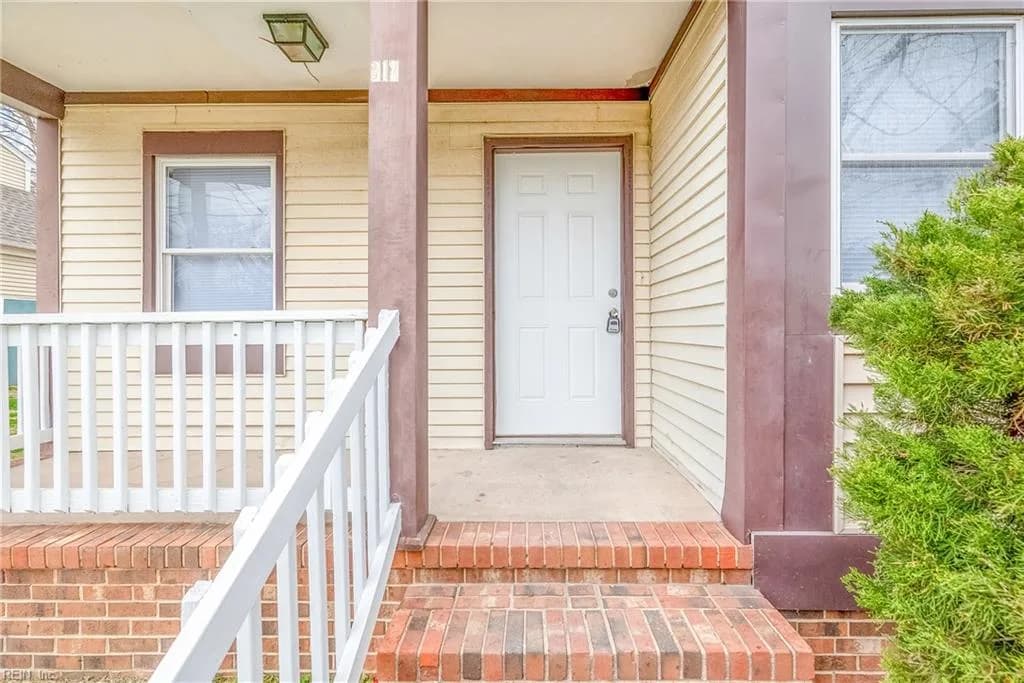 317 49th ST, NEWPORTNEWS VA 23607 - Photo 4