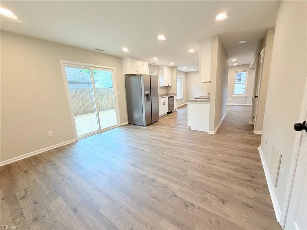 3864 Danville CT, VIRGINIABEACH VA 23453 - Photo 3
