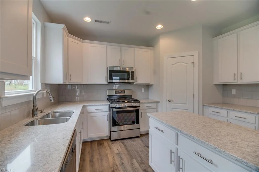 321 Tarn CT, SUFFOLK VA 23434 - Photo 5