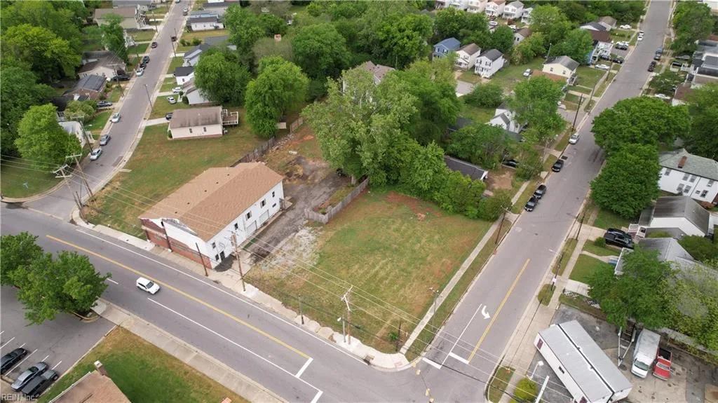 30 County ST W, HAMPTON VA 23663