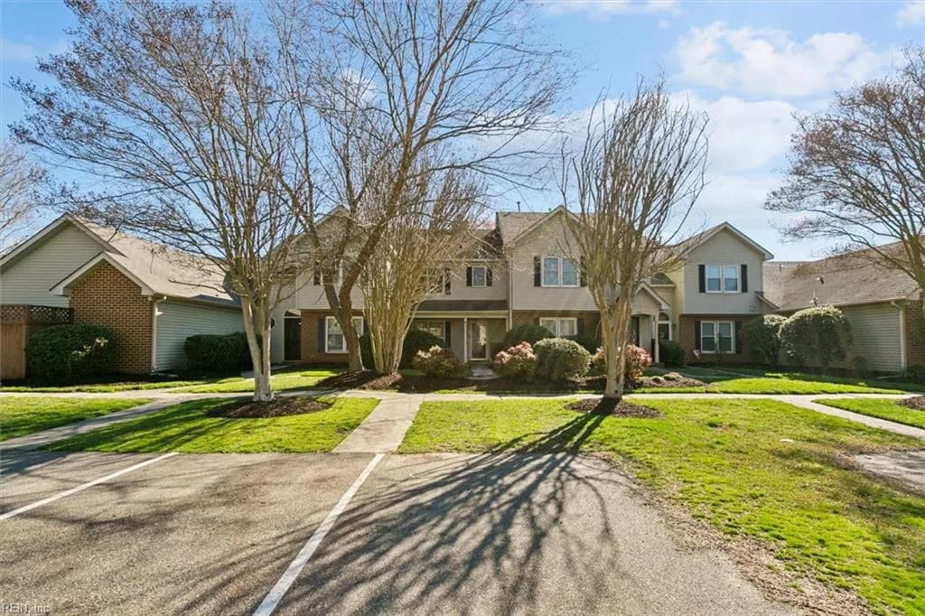 206 Alder Wood DR, HAMPTON VA 23666 - Photo 3