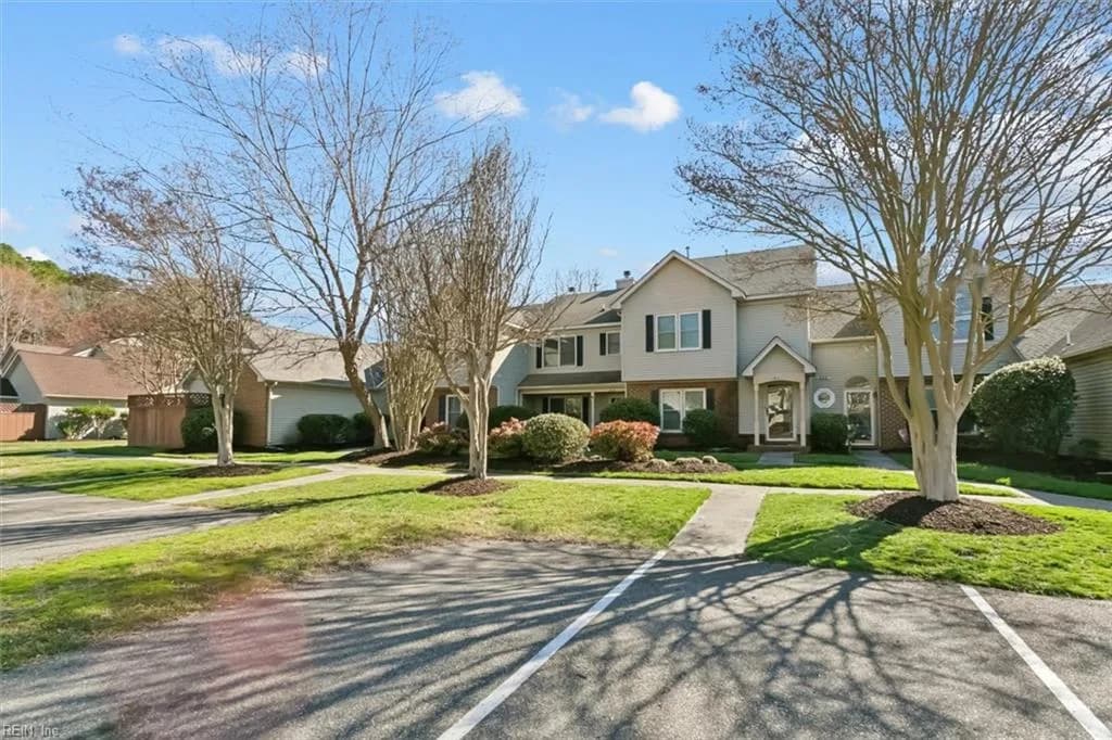 206 Alder Wood DR, HAMPTON VA 23666 - Photo 4