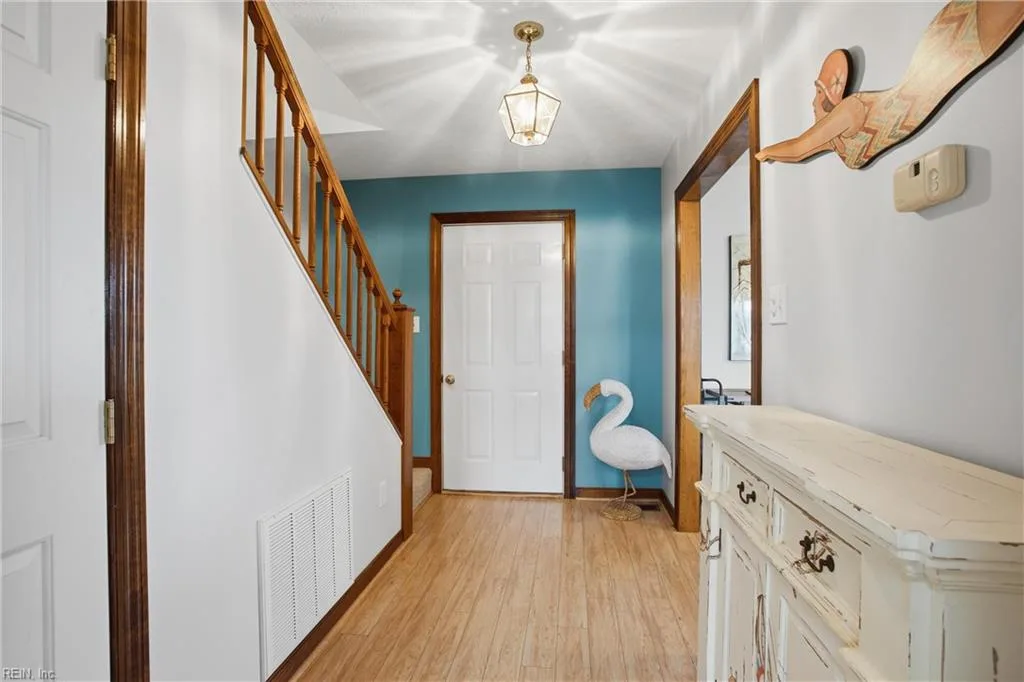 481 Jackson DR, DELTAVILLE VA 23043 - Photo 5