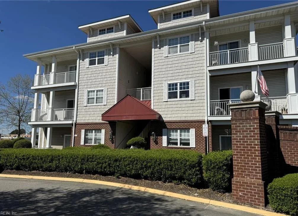 5300 Warminster DR #205, VIRGINIABEACH VA 23455 - Photo 2