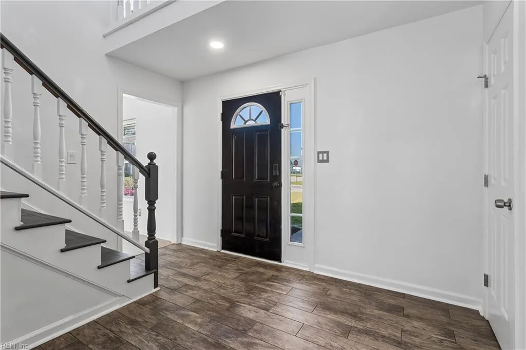 1816 Winter Wheat CT, VIRGINIABEACH VA 23453 - Photo 5