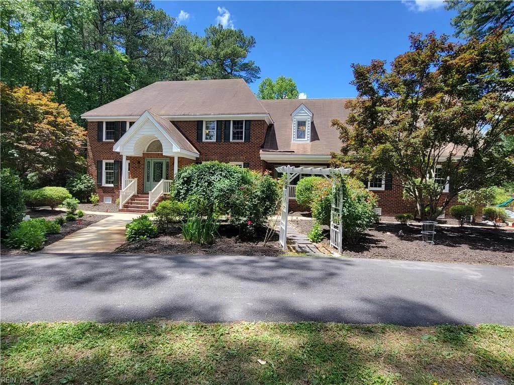 2408 Johnstown RD, CHESAPEAKE VA 23322 - Photo 2