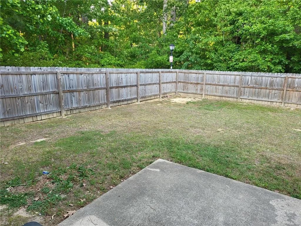 520 Parliament LN, NEWPORTNEWS VA 23608 - Photo 5