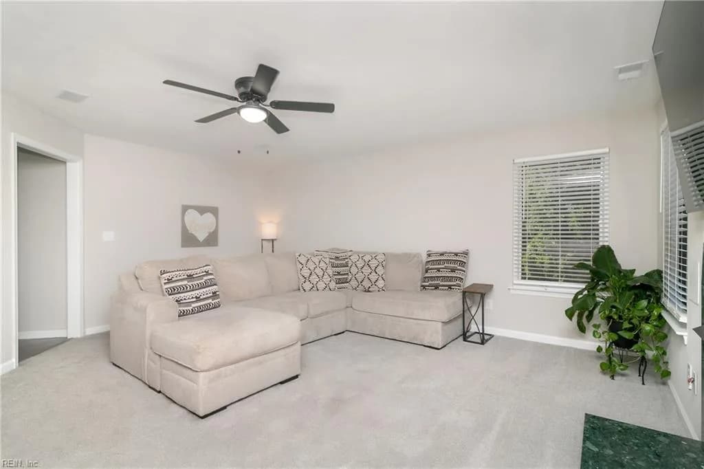 705 Timmons CT, CHESAPEAKE VA 23322 - Photo 5
