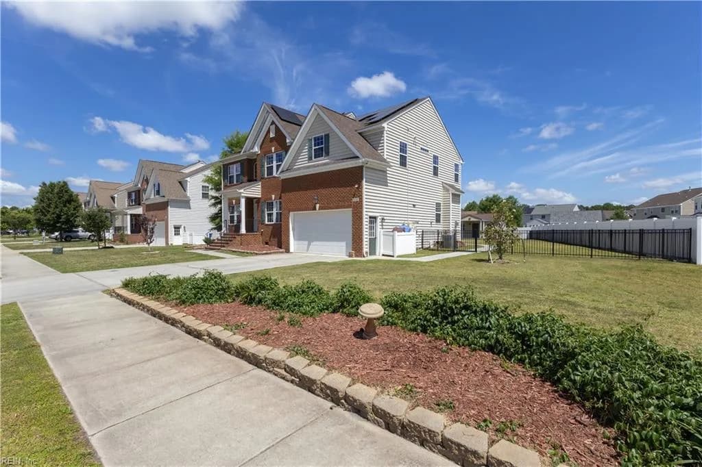 1439 Kemp Bridge DR, CHESAPEAKE VA 23320 - Photo 4