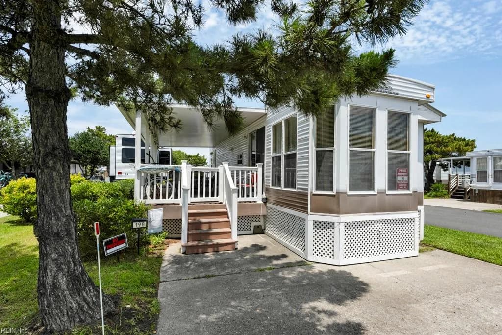 3665 Sandpiper RD #198, VIRGINIABEACH VA 23454 - Main photo