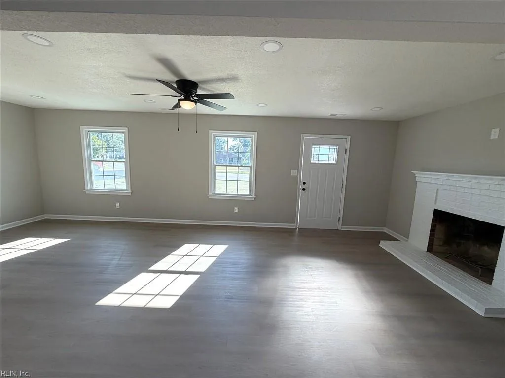 421 Morrison AVE, NEWPORTNEWS VA 23601 - Photo 5
