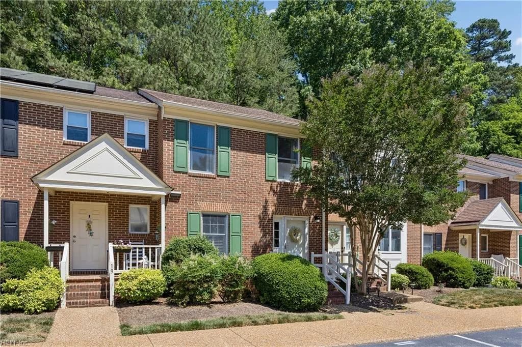 21 Priorslee LN, WILLIAMSBURG VA 23185 - Photo 4