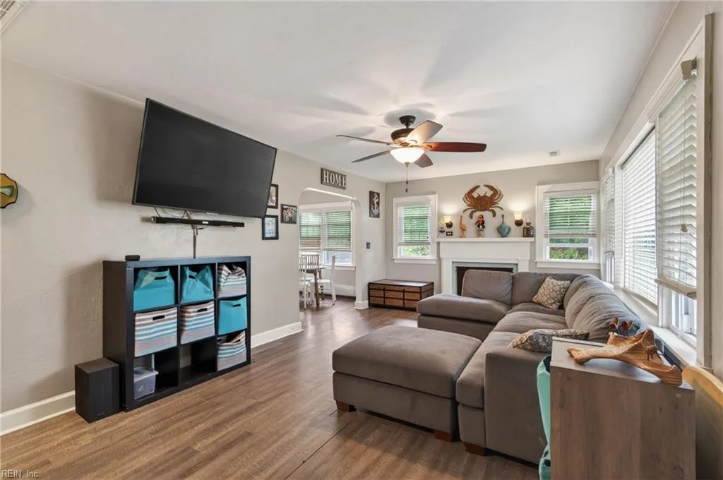 118 Chichester AVE, HAMPTON VA 23669 - Photo 5
