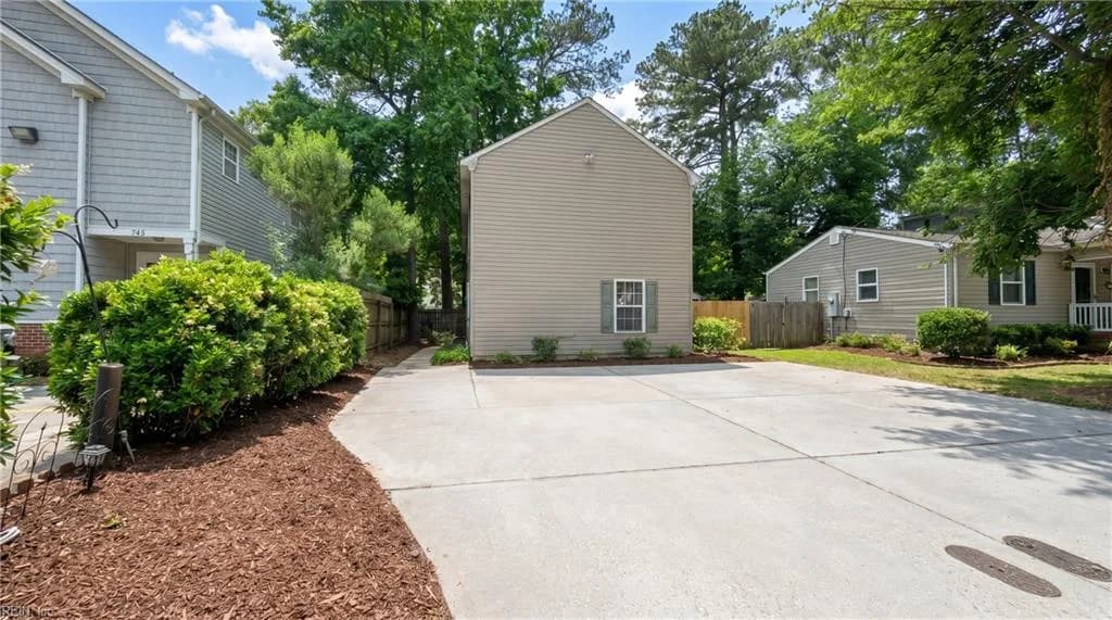 739 S Rosemont RD, VIRGINIABEACH VA 23452 - Photo 3