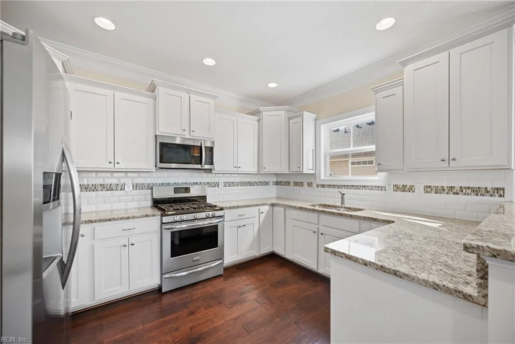 4629 Lee AVE, VIRGINIABEACH VA 23455 - Photo 5