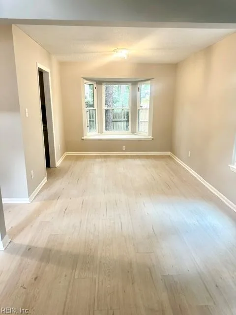 901 Birchwood CT, NEWPORTNEWS VA 23608 - Photo 5