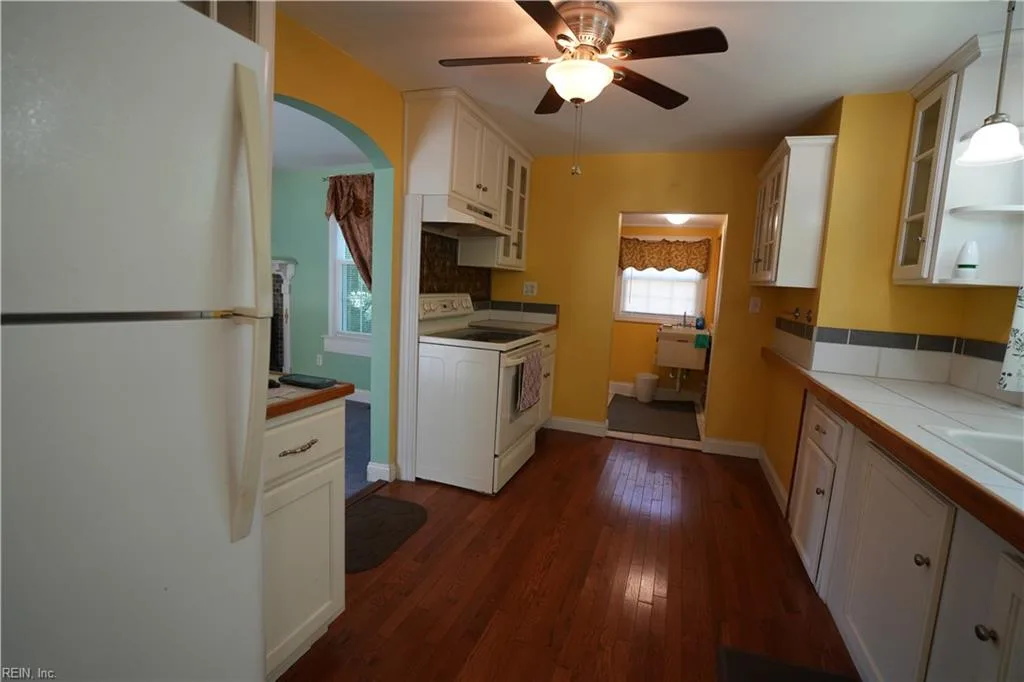 28083 Harborton RD, HARBORTON VA 23389 - Photo 4