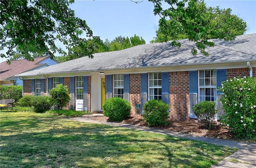 1965 Lisa CT, VIRGINIABEACH VA 23464 - Photo 3