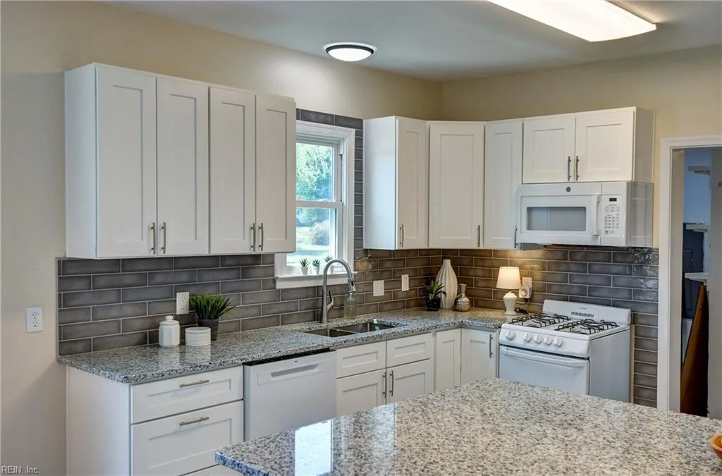 2103 Roanoke AVE, NEWPORTNEWS VA 23607 - Photo 3