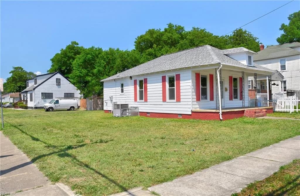 2103 Roanoke AVE, NEWPORTNEWS VA 23607 - Photo 4