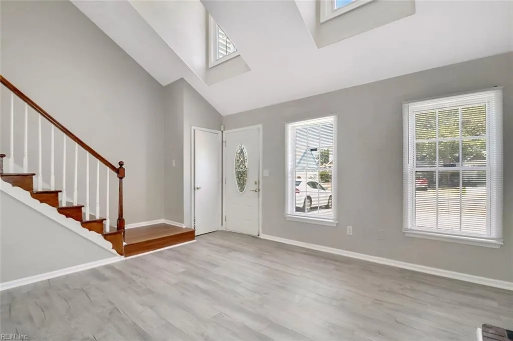 3871 Buchanan DR, VIRGINIABEACH VA 23453 - Photo 5