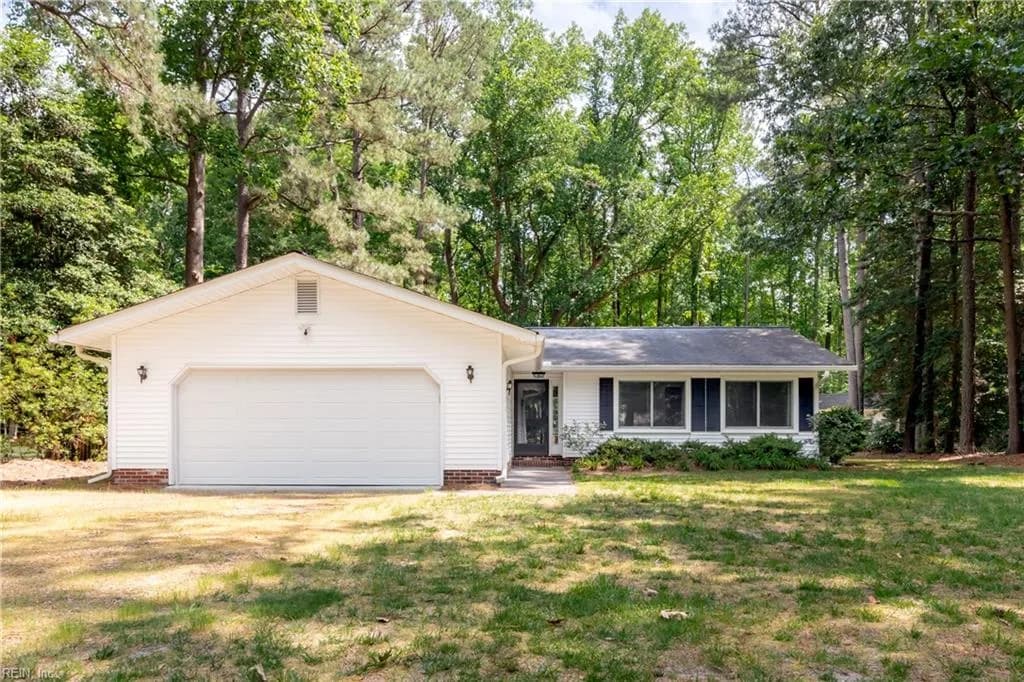 4555 Mallard DR, GLOUCESTER VA 23061 - Photo 2
