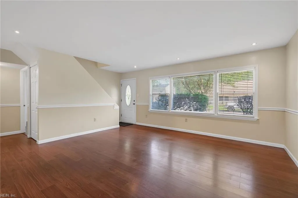 1719 Citadel RD, NORFOLK VA 23518 - Photo 5