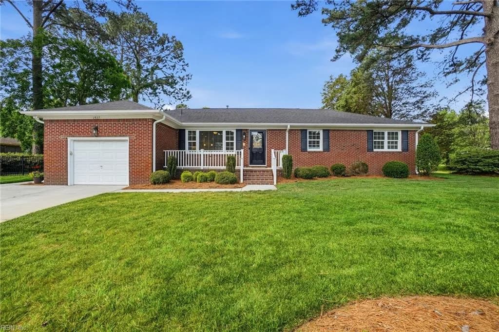 1517 Custom ST, VIRGINIABEACH VA 23454 - Photo 2