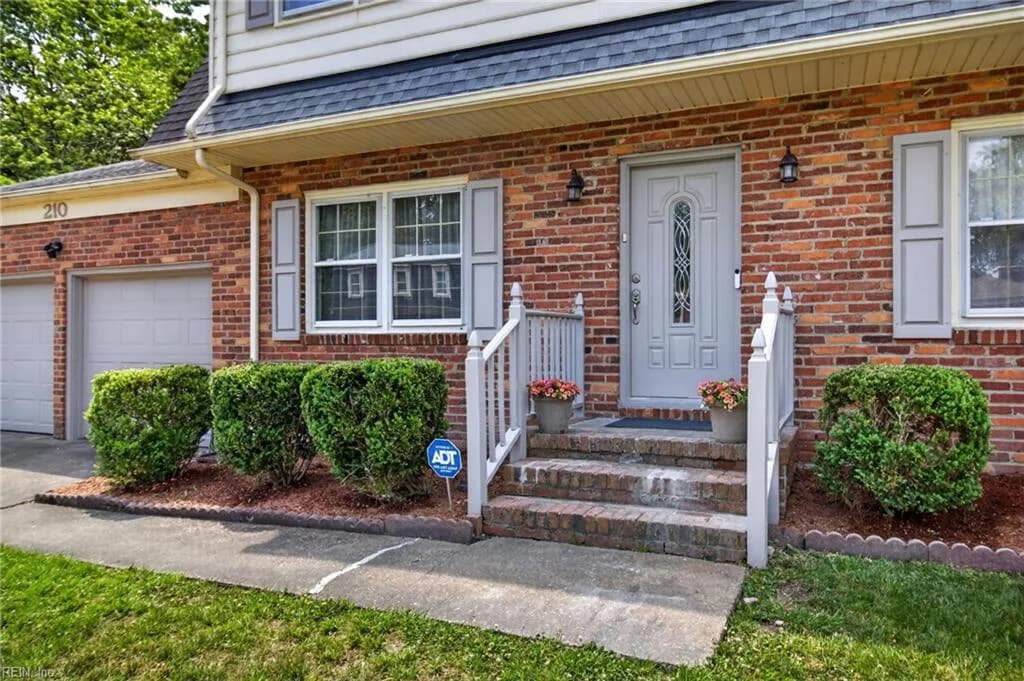 210 Custer PL, NEWPORTNEWS VA 23608 - Photo 4