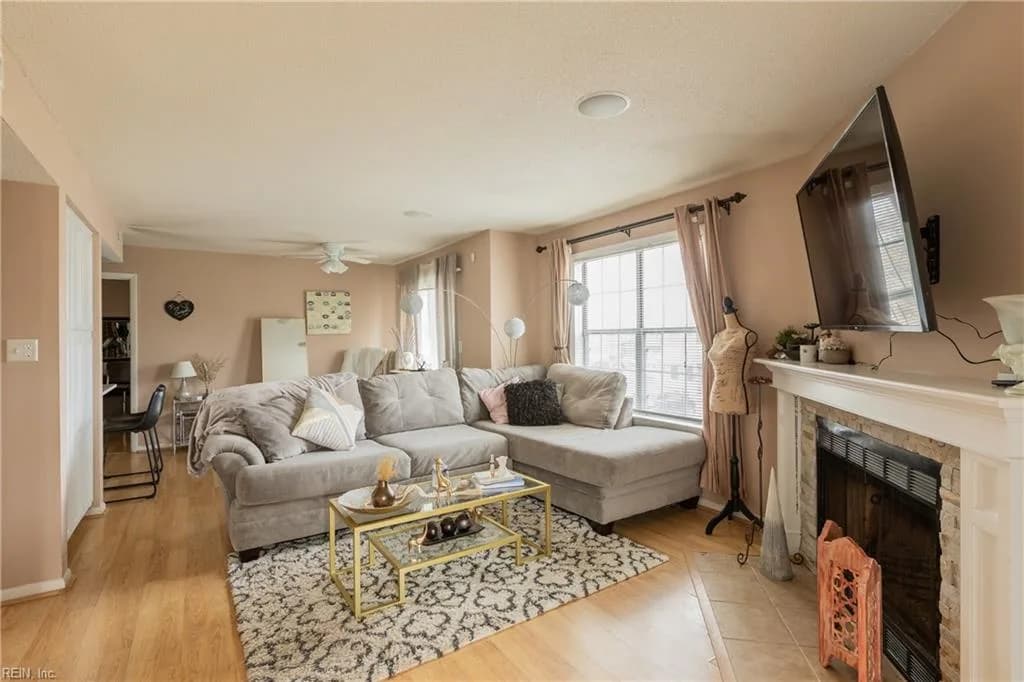 2933 Lyme Regis QUAY, VIRGINIABEACH VA 23452 - Photo 4