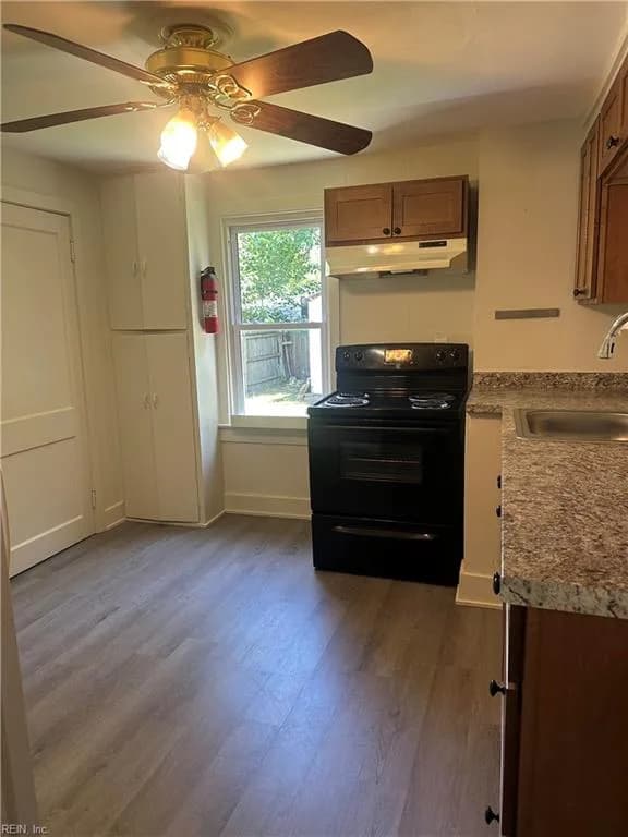 1333 Perry ST, CHESAPEAKE VA 23324 - Photo 4