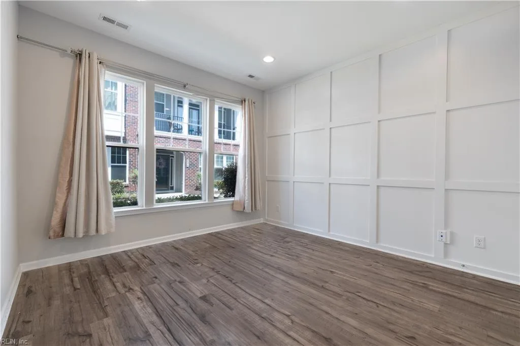 562 Red Hill RD, NEWPORTNEWS VA 23602 - Photo 5